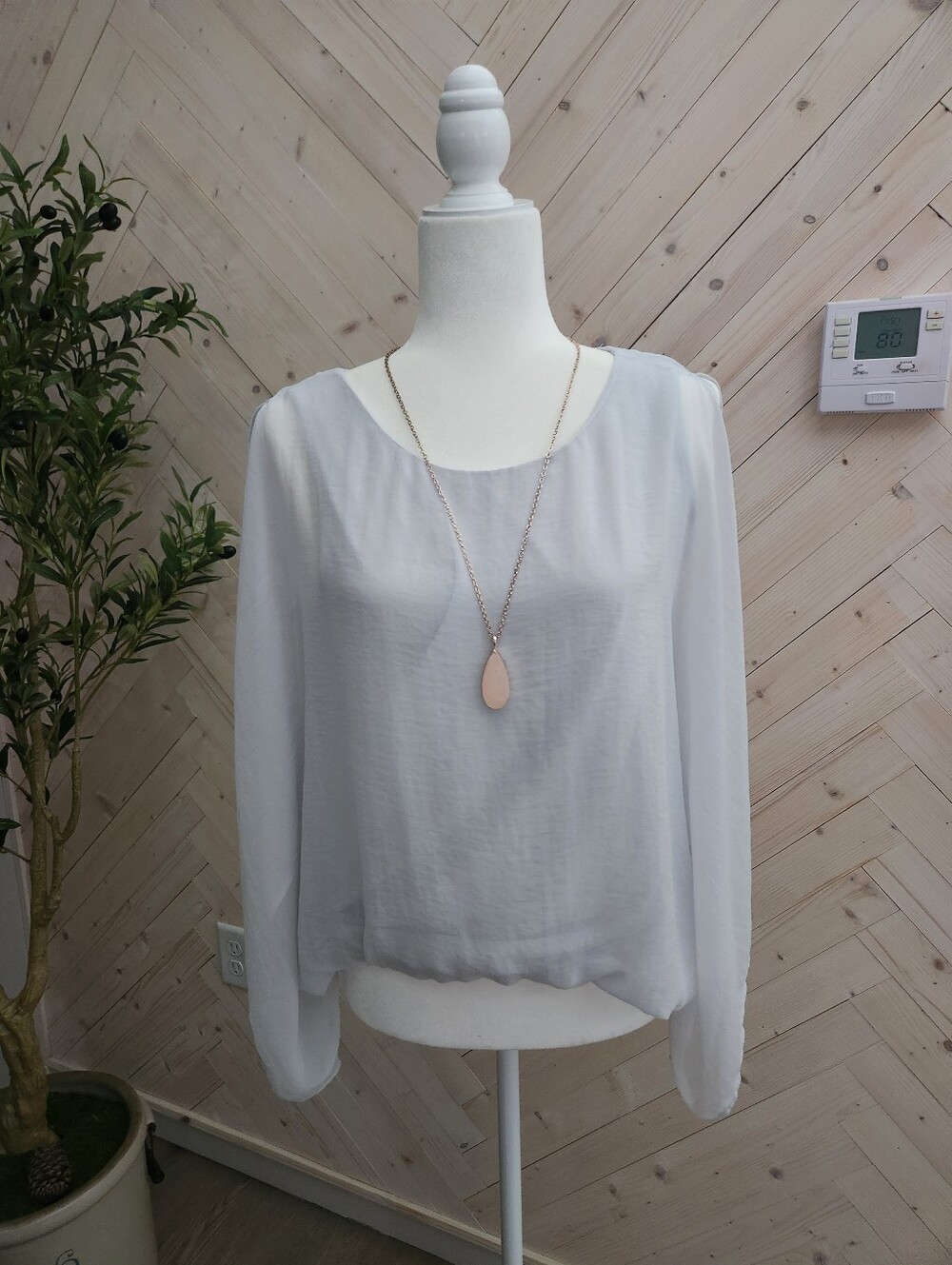 Chicos Gray Chiffon Cold Shoulder Blouse With Bubble Hem